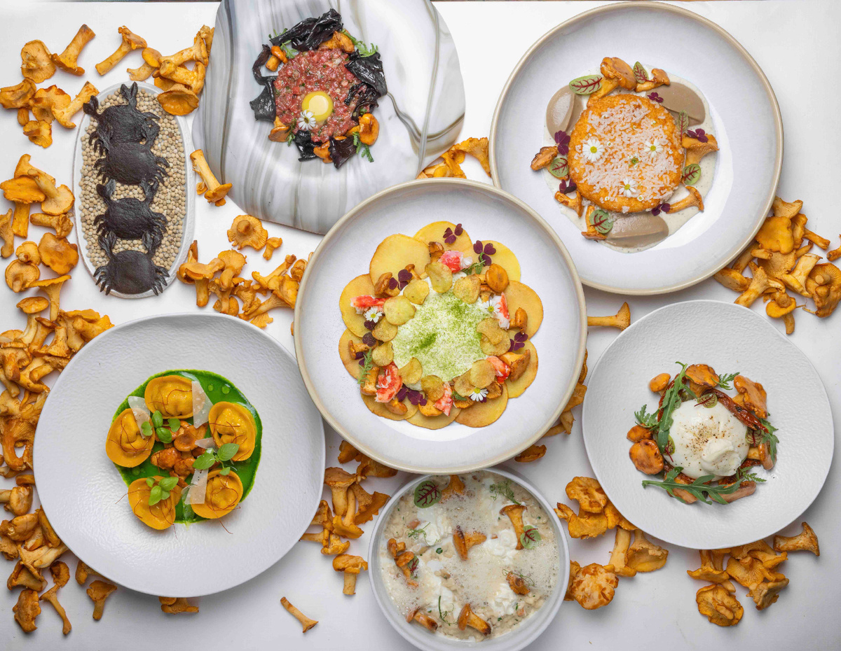 Блюда сезона лисичек в ресторане Wine & Crab на Никольской