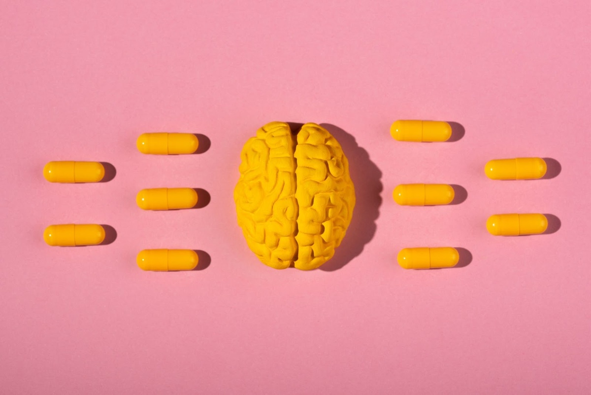 Источник изображения: https://ru.freepik.com/free-photo/set-pills-brain-boost-memory-improvement_62972655.htm