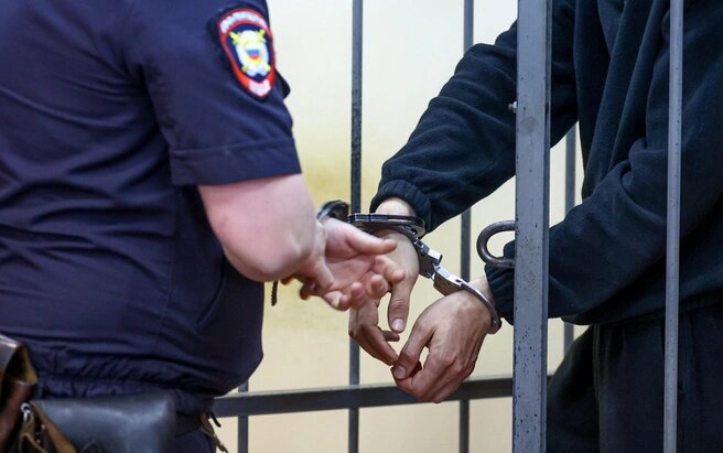 Азербайджанца подозревают в сексуальном насилии над несовершеннолетней. Источник: Наталья Лапцевич / 74.RU