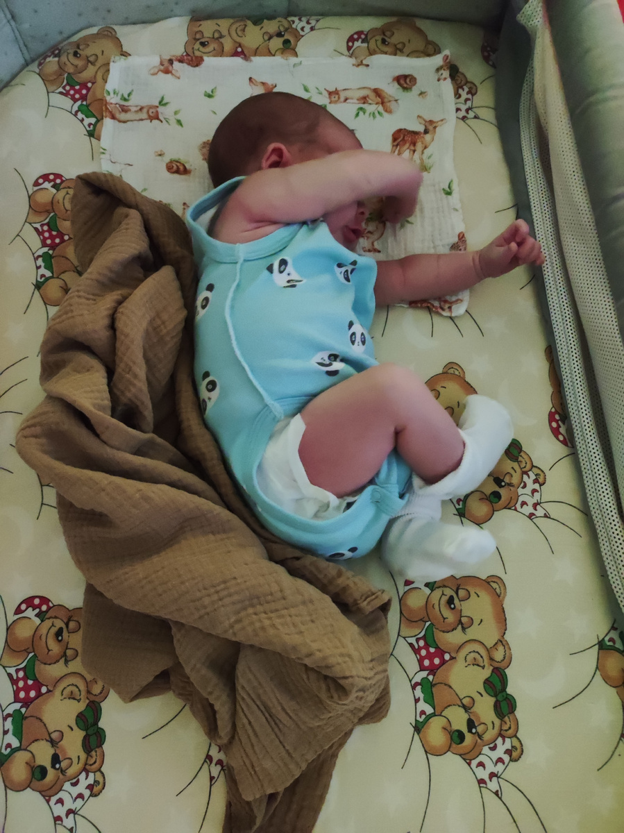 Тут Верику 18 дней