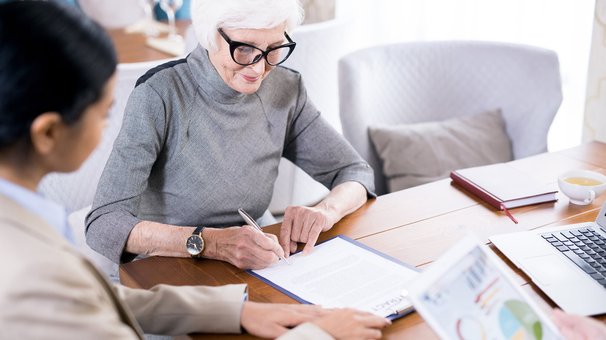Забыл завещание — плати штраф: зачем государство решило наказать пенсионеров?