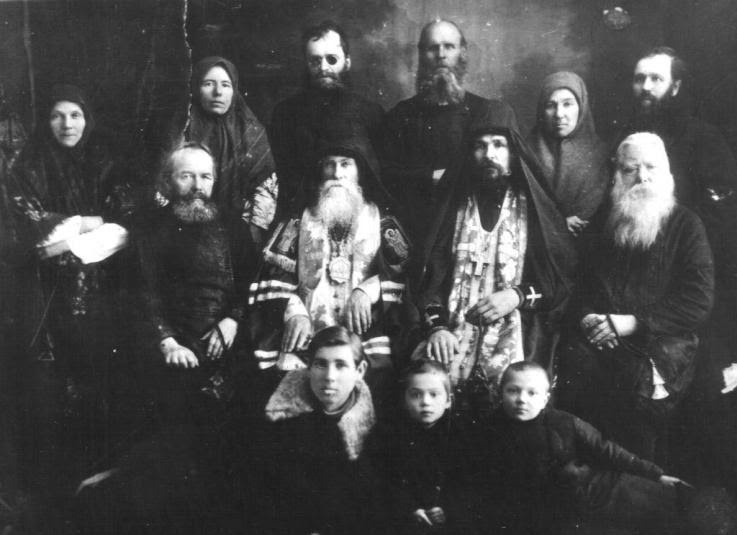 Епископ Филарет и св. свщмч. Стефан (Расторгуев), Клир кафедрального храма г. Свердловска