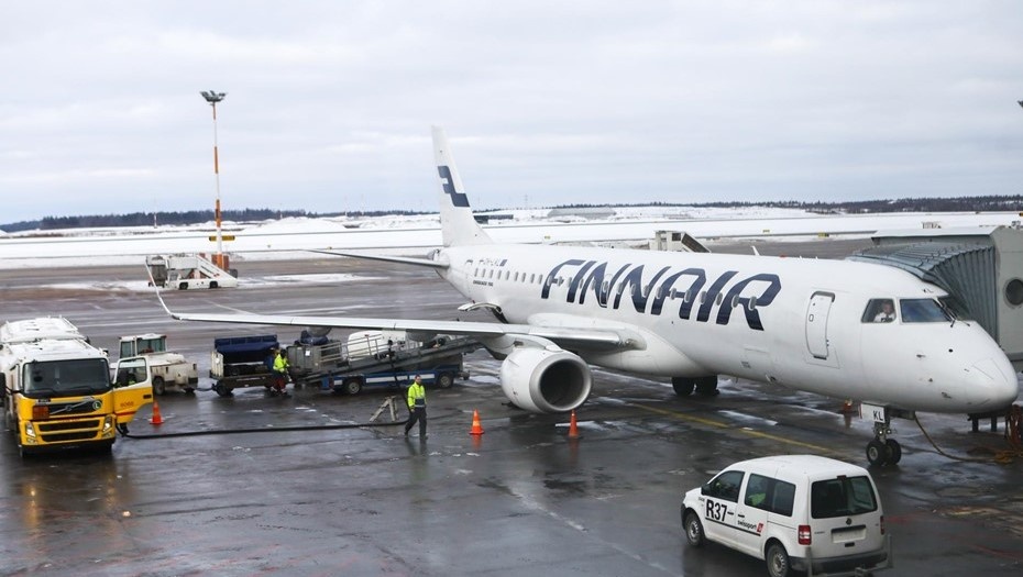    Самолёт авиакомпании Finnair в аэропорту Хельсинки-Вантаа. Финляндия. Автор фото: Коньков Сергей