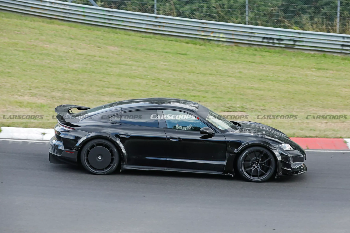    Пототип Porsche Taycan должен вернуть корону быстрейшего седана на Нюрбургринге