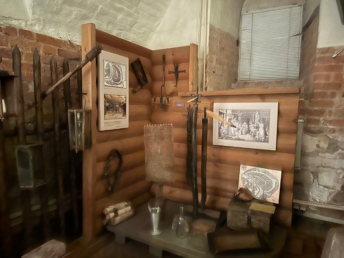 Пример освещения в доме - лучиной