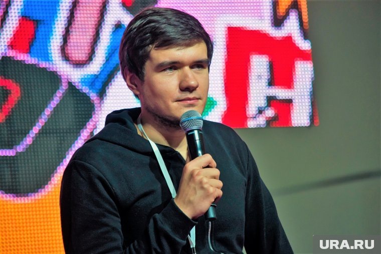     Конфликт начался в 2013 году, когда BadComedian выпустил первые обзоры фильмов Невского — «Московская жара» и «Убийство в Вегасе» Okras / Wikipedia / CC BY-SA 4.0