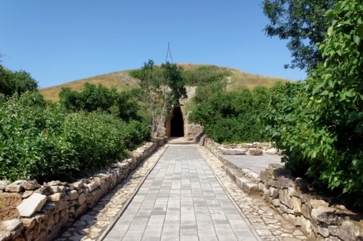    В Керчи вновь открыт для посещения Царский курган