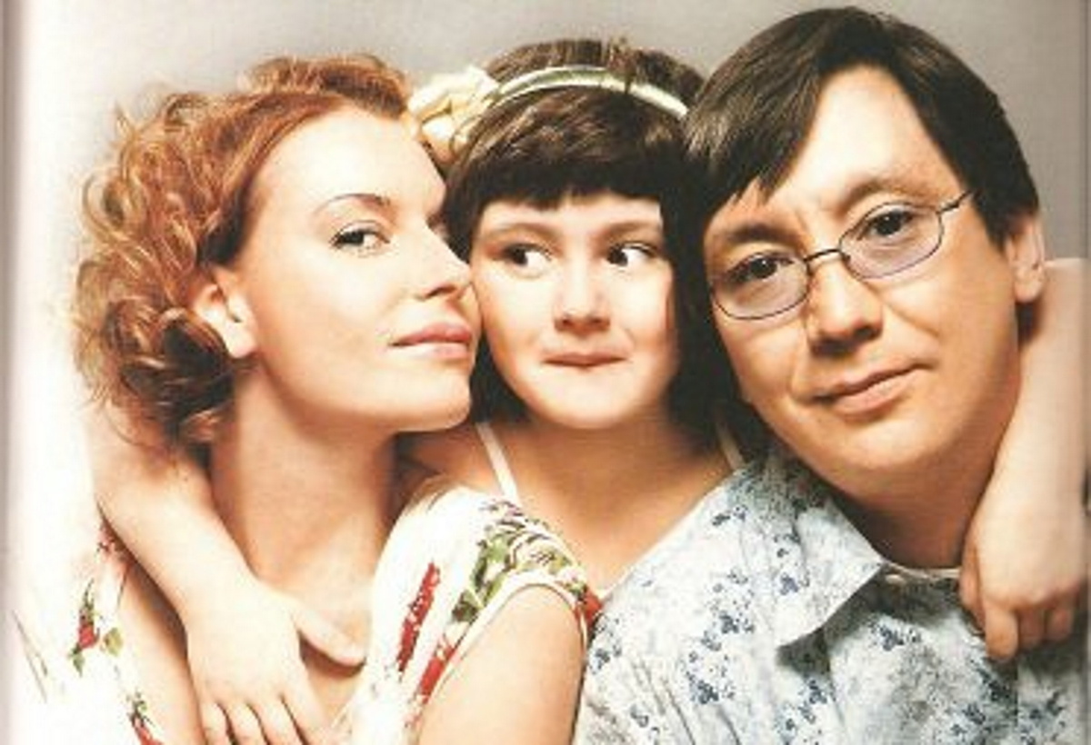 Любовь Толкалина, Егор Кончаловский с дочерью Марией. Фото: соцсети / @tolkalinaliuba