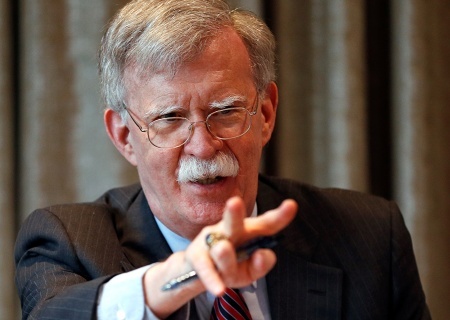    Болтон: Трамп находится не на стороне Украины