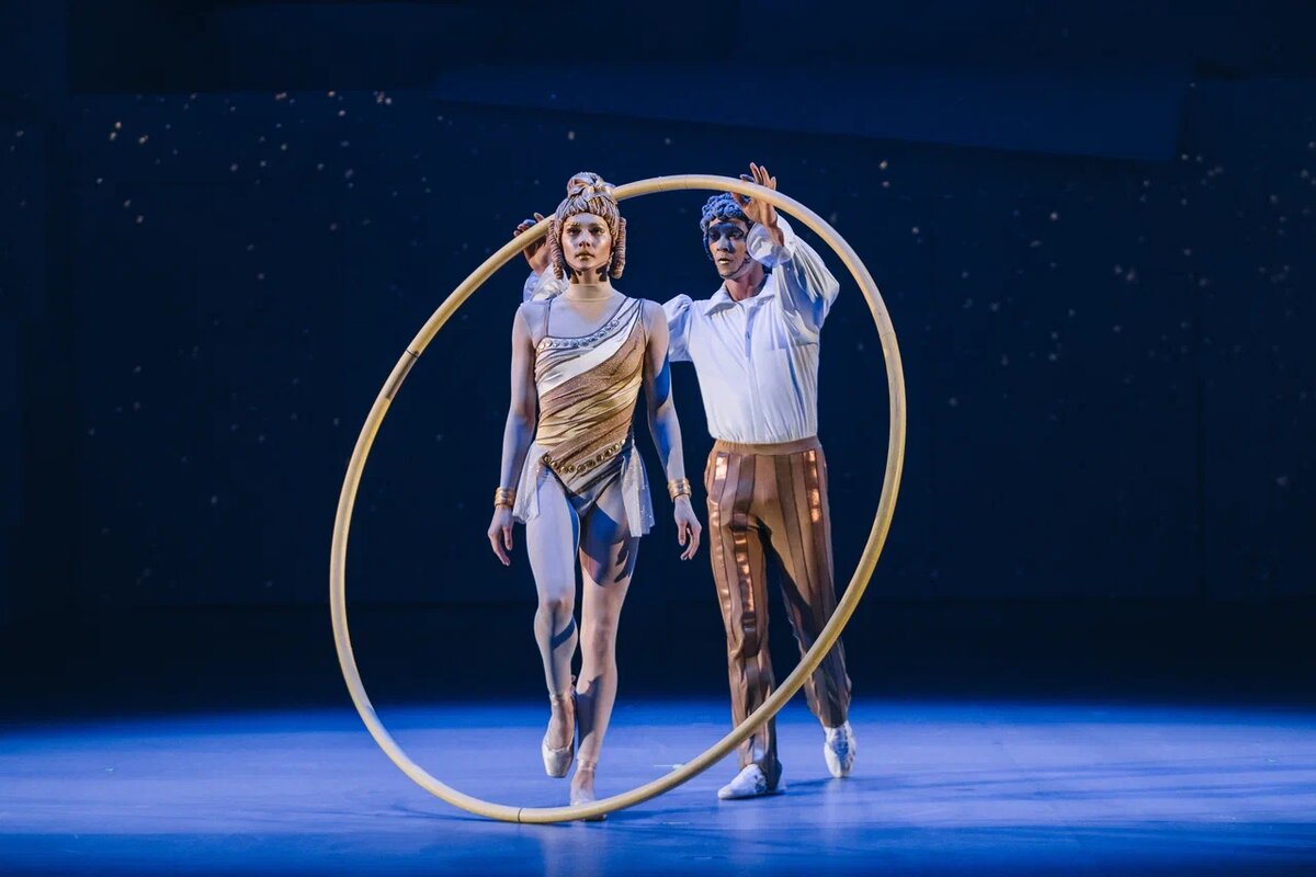    В Москве можно увидеть шоу в формате нового цирка «Сны Пушкина» (фото 3)