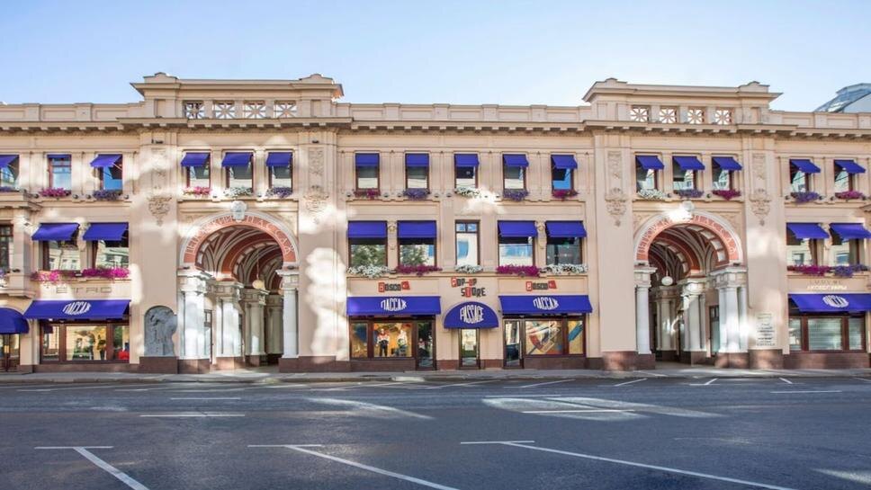 Парадный фасад особняка