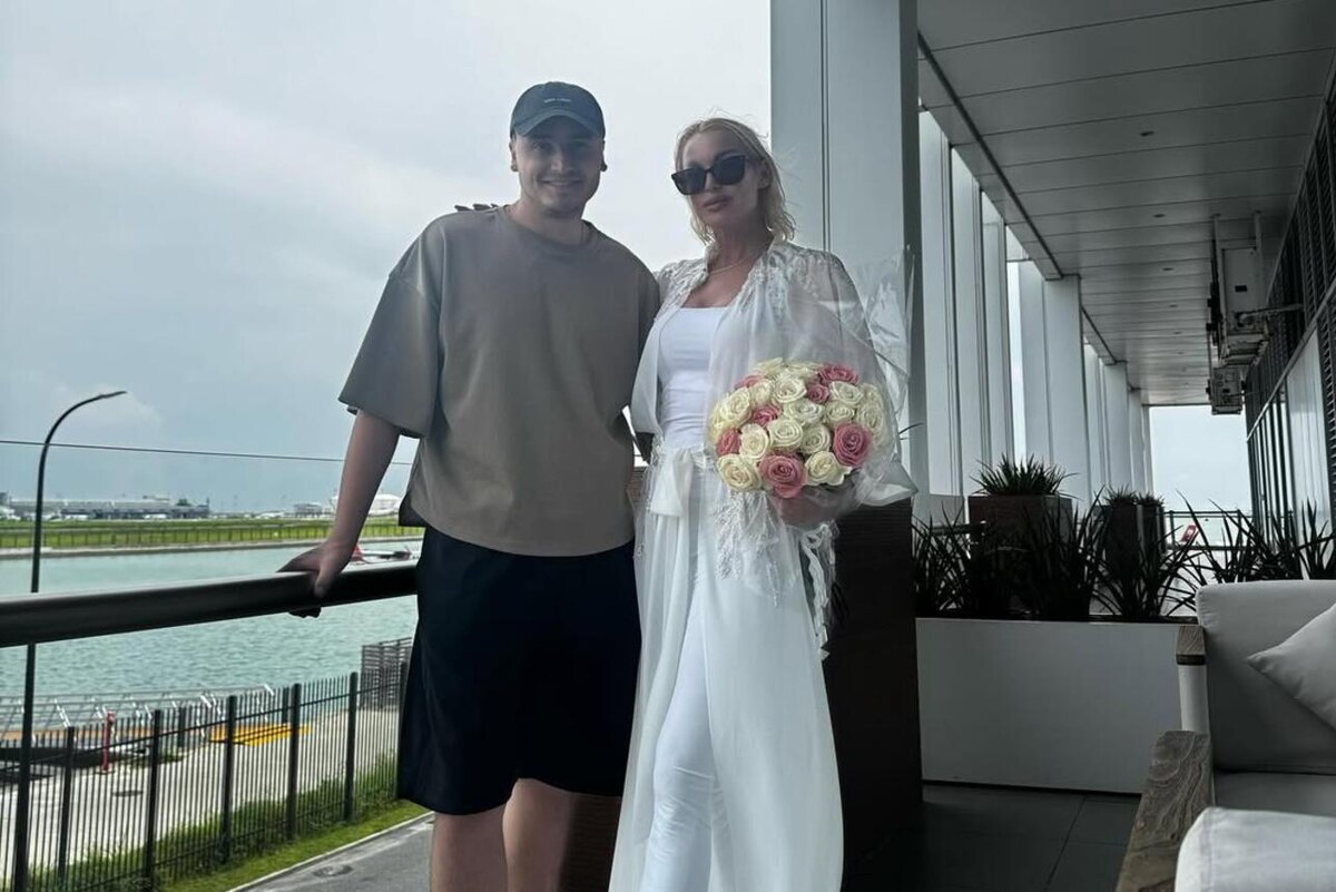    Волочкова снова отдыхает на Мальдивах Социальные сети