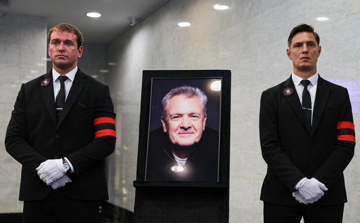 Прощание с Юрием Морозом

