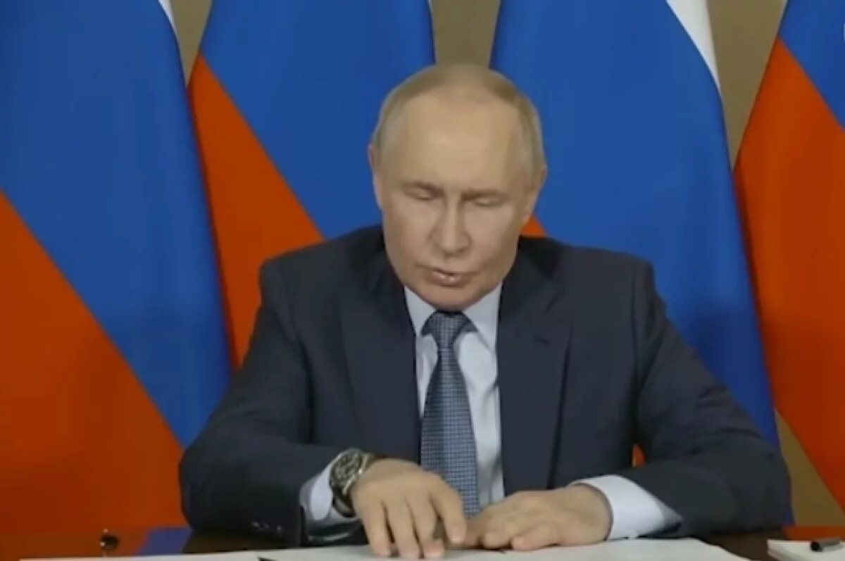    Путин обсудил вопрос о строительстве нового аэропорта в Магнитогорске