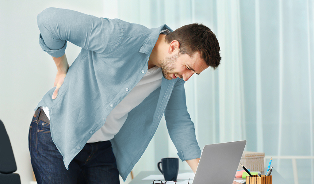     Давление на межпозвоночные диски возрастает в 1,5 раза