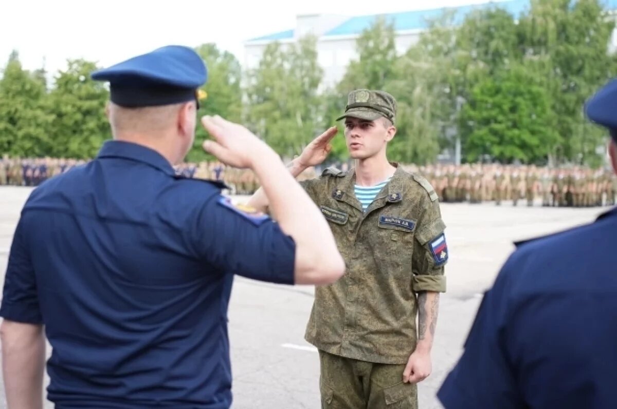    На военную службу по призыву отправились 642 парня из Ульяновска