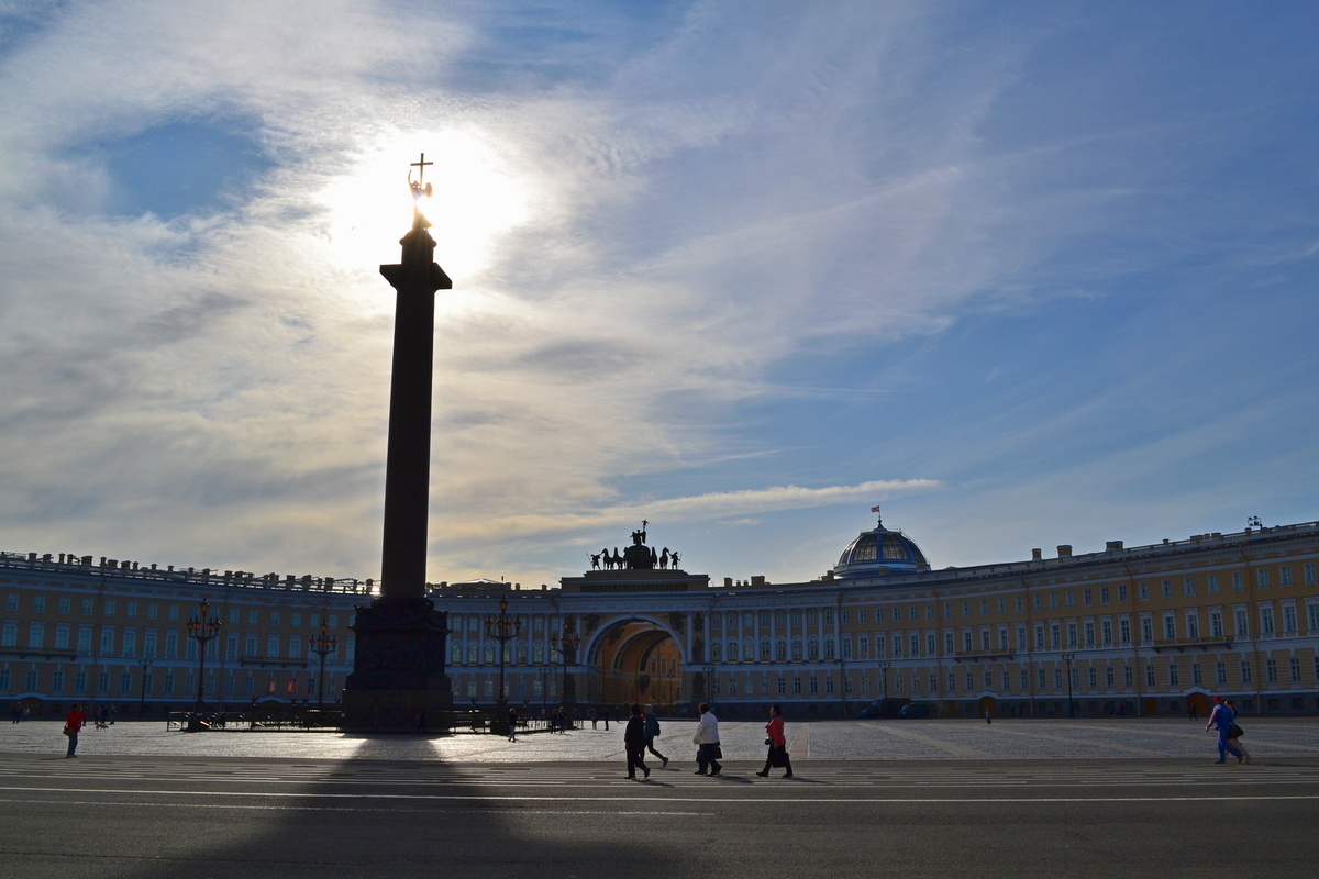 Фото автора. 2019 год. Опять в контровом свете. Кто сказал, что в Питере пасмурно?