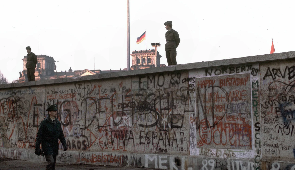 Берлинская стена. Фото из интернета.