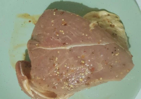 Повторно замораживать уже размороженное мясо вам не посоветует ни один специалист 🥩