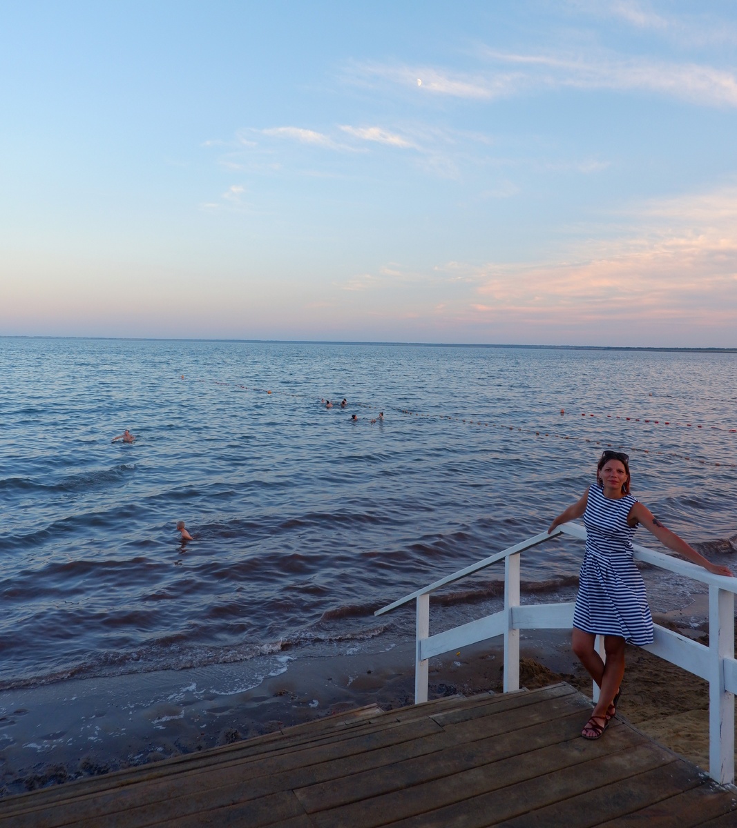 Вечером показывают красивые закаты