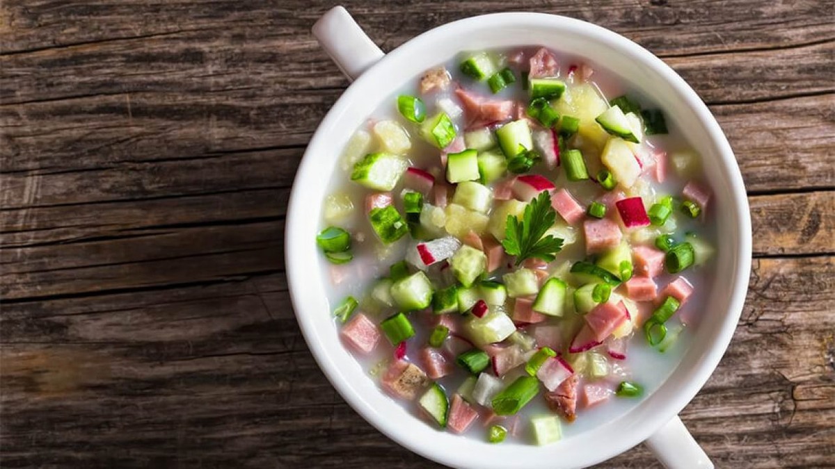    Квасная окрошка с авокадо и креветками взорвала TikTok