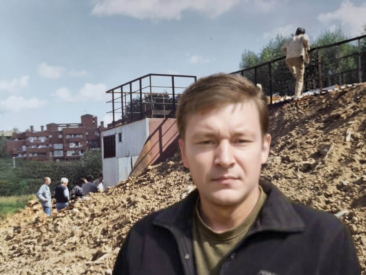 Ваш покорный слуга на фоне поселковых очистных сооружений с классической технологией