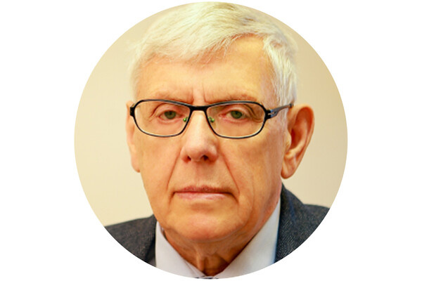    Доктор медицинских наук, профессор, заведующий кафедрой фармакологии и первый декан факультета фундаментальной медицины МГУ, основатель НИЦ «Здоровое питание» Олег Медведев / Фото из личного архива