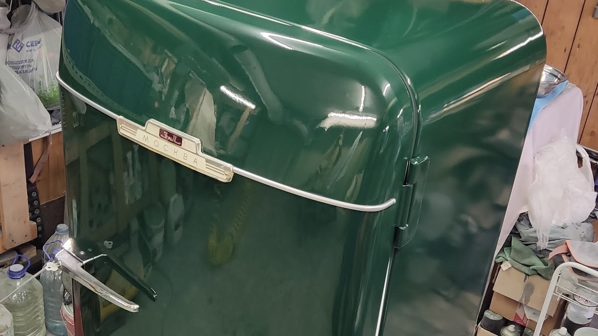 Холодильник "ЗИЛ". Источник: https://www.youtube.com/watch?v=t62zqfBa2fY