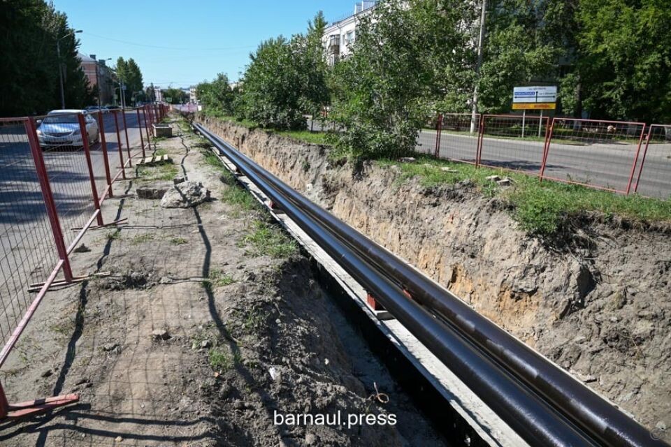    Модернизация теплосети на ул. Профинтерна. Источник: barnaul.org