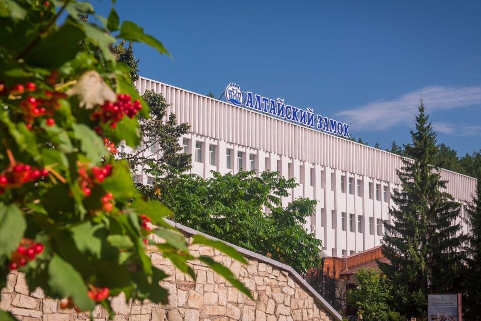    Санаторий "Алтайский замок". Источник: altzamok.ru