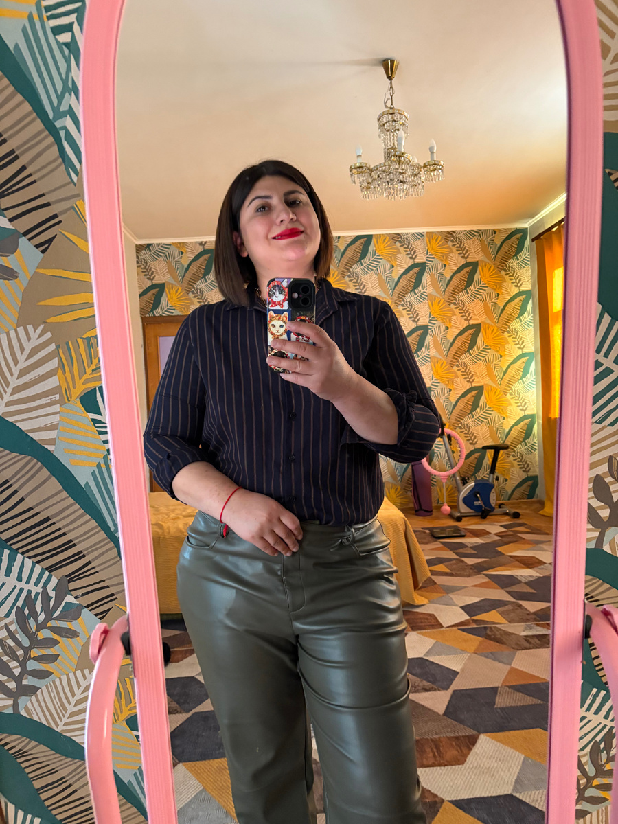 Любовь к женатому мужчине — это непростой путь, полный сомнений, боли и борьбы. 