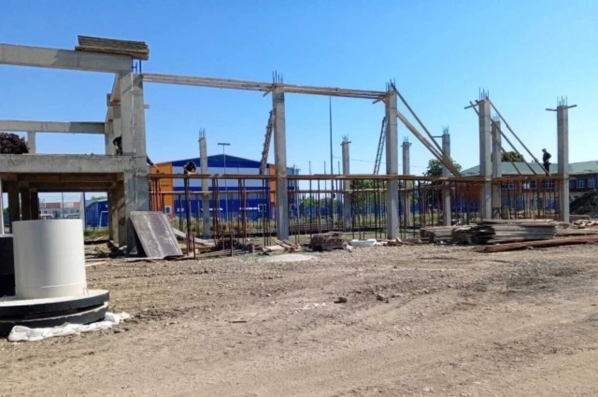    В ауле Кошехабль продолжается строительство спортзала тяжёлой атлетики