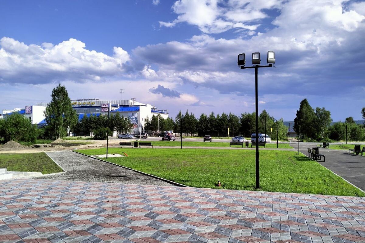    В Нягани строятся школы, идет благоустройство парка «Западный» и освоение 158 га особой экономзоны