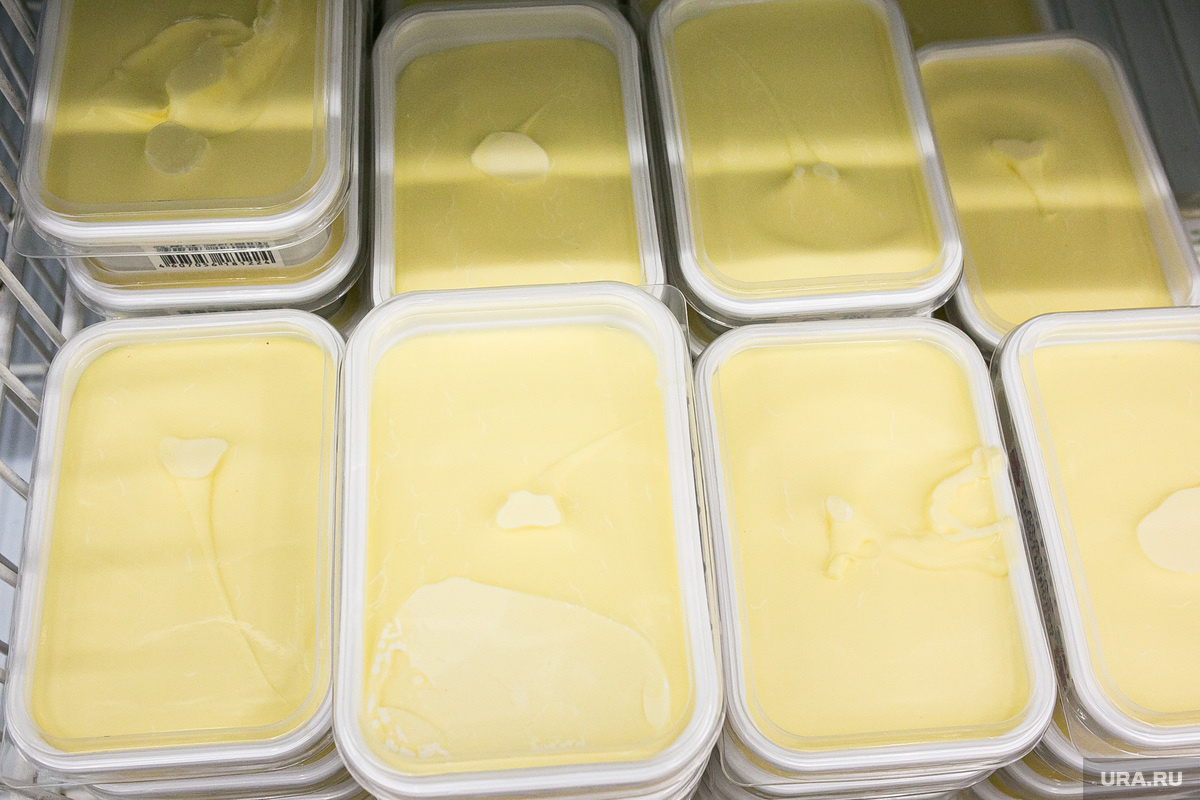В основе фальсифицированной молочной продукции обычно лежит растительный жир. Фото: Денис Моргунов © URA.RU