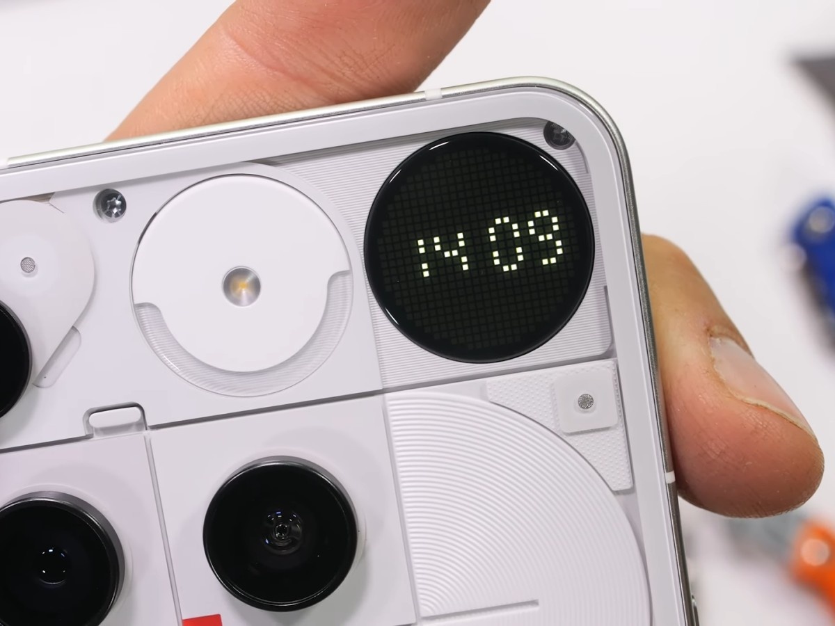    Nothing Phone (3) оказался прочнее, чем ожидалось [ВИДЕО]