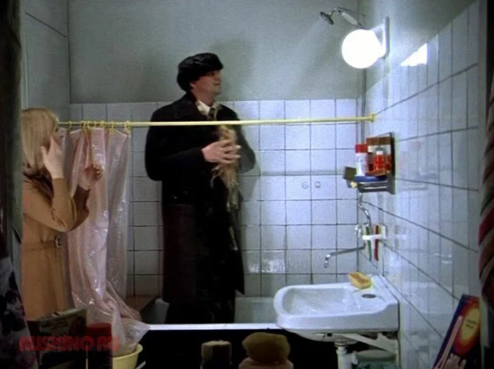 Кадр из х/ф Ирония судьбы, или С лёгким паром!