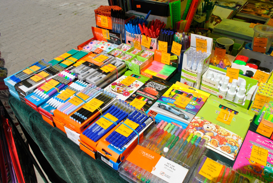     Сколько школьных ярмарок пройдет к новому учебному году в Беларуси?