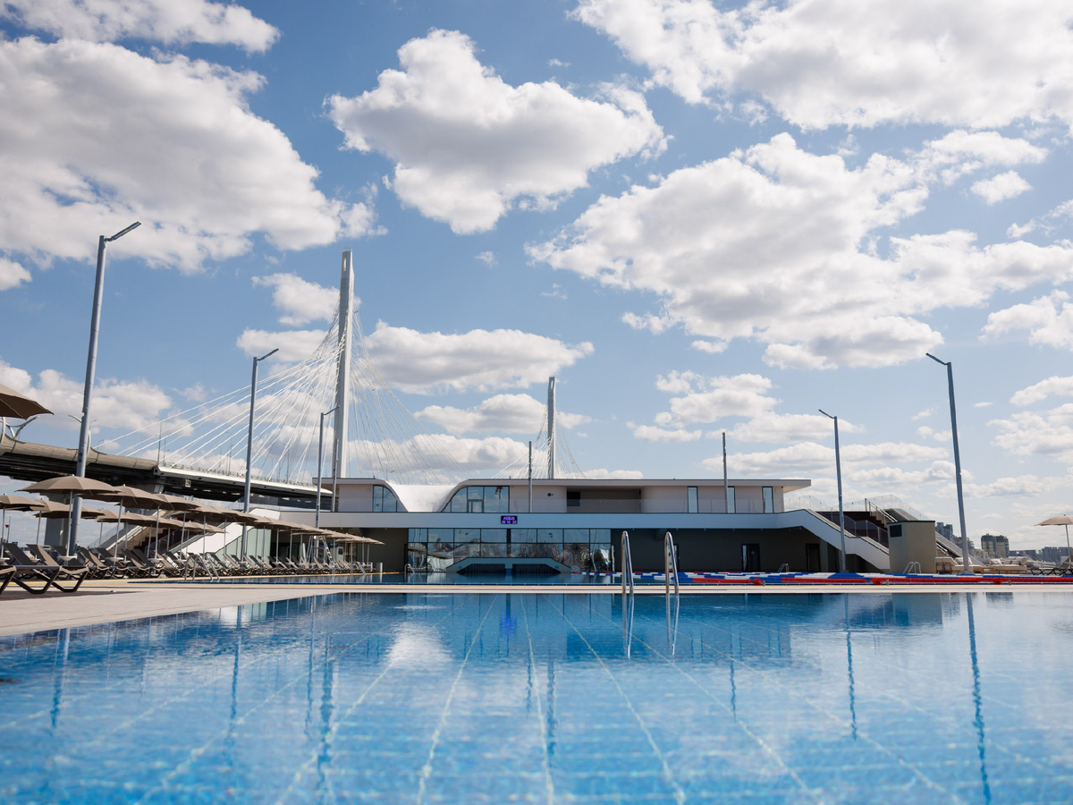 Вид на ЗСД (опора моста слева на фото)