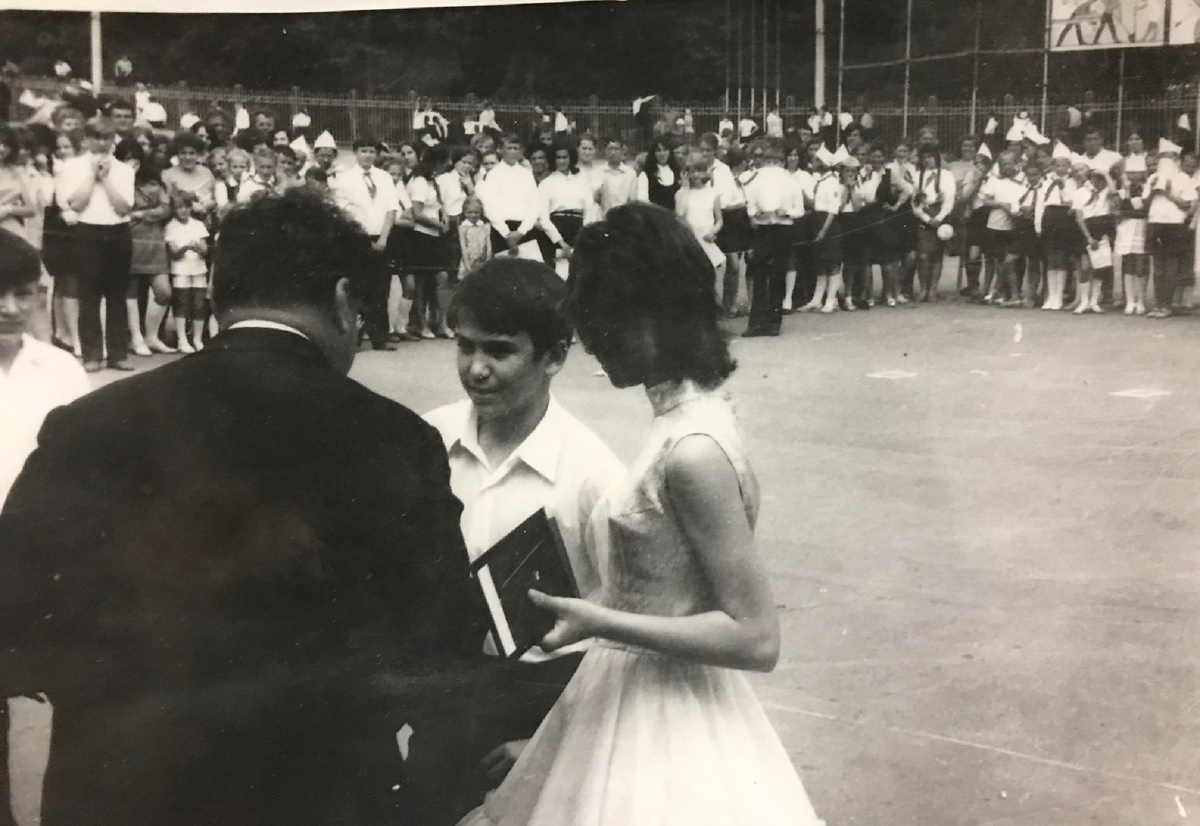 Наши тренеры-старшеклассники. Фото из семейного архива Федоренковых 