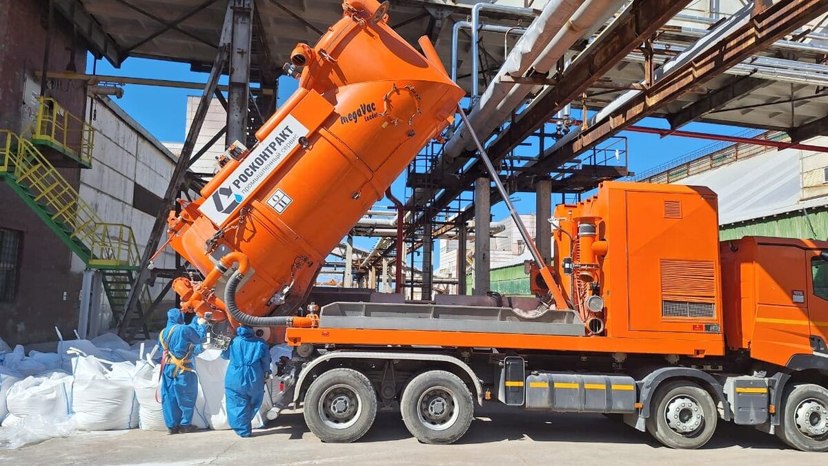 Вакуумный погрузчик при перегрузке катализатора