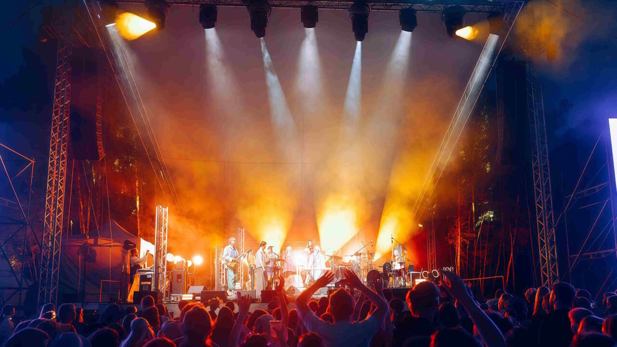    Состав артистов остаётся на звёздном уровне и снова сможет поразить гостей – уверяют организаторы. Фото: соцсети «Архстояние 25-27 июля 2025».