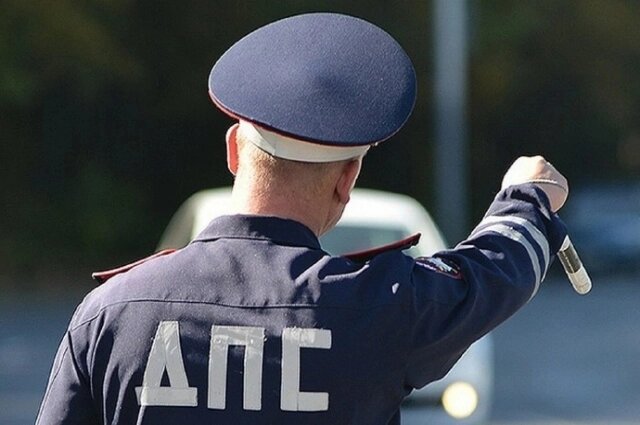    ДПСники остановили машину, ехавшую на автопилоте. Фото: Пресс-служба УМВД России по РТ