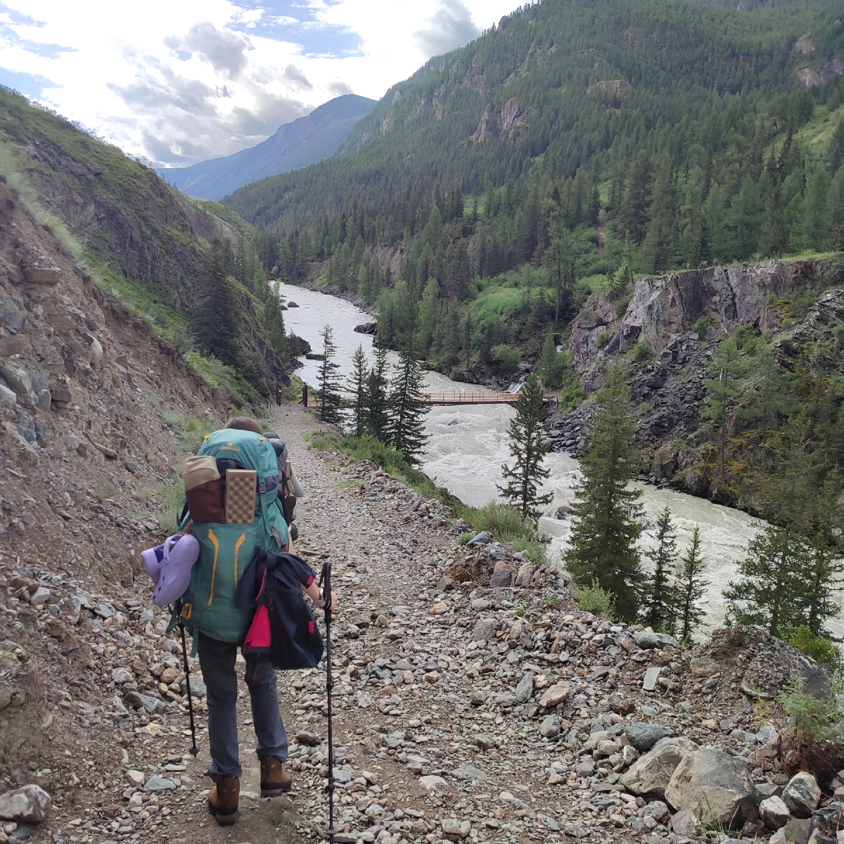 Фото из личного архива. Старт нашего маршрута от Оройского моста.