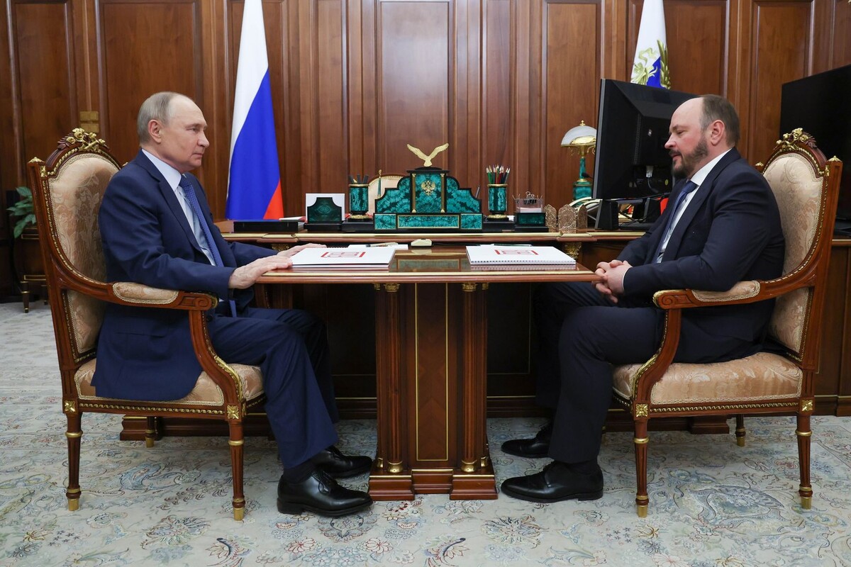    Встреча президента РФ Путина с главой Российской ассоциации производителей удобрений Гурьевым / Источник: © Михаил Метцель/пресс-служба президента РФ/ТАСС