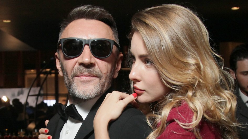 Шнуров и Абрамова