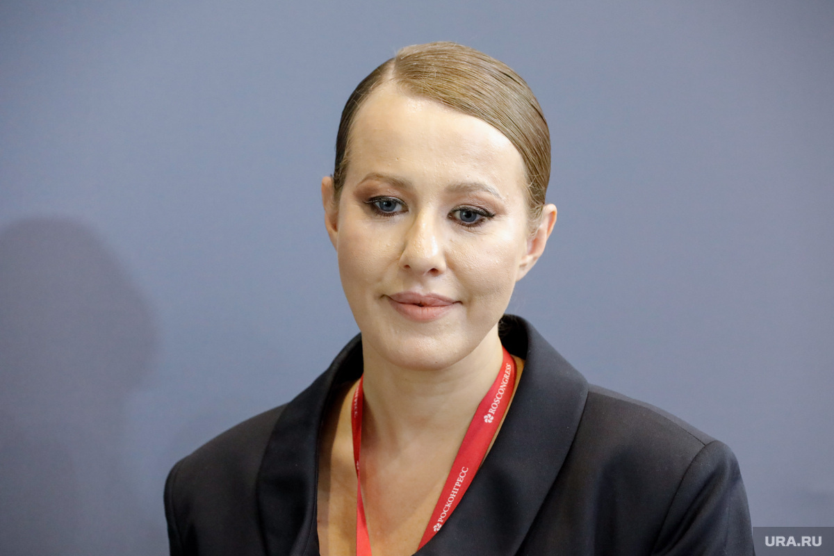 Собчак назвала поправки, проводимые к составе другого законопроекта, «прицепом». Фото: Роман Наумов © URA.RU