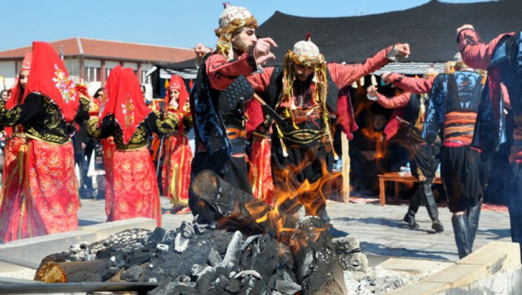 https://www.istanbulgercegi.com/nevruz-bayrami-nedir-nevruz-neden-kutlanir_266194.html