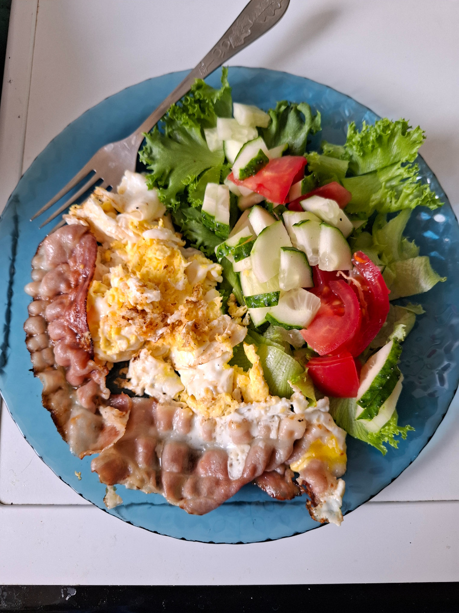 На ИГ (или ИП мне так больше нравится) можно кушать бекон... И вообще чуть превышать стандартную норму жиров... Мне очень непривычно.