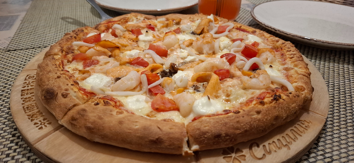 И можно даже пиццу. Нечасто, конечно же. Эта Море-море из Сицилии.