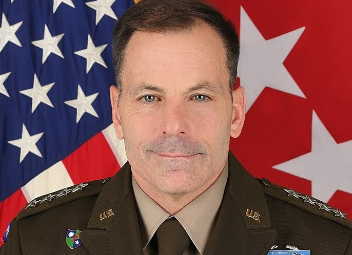 Кристофер Донахью, Фото: wikipedia.org / PublicDomain